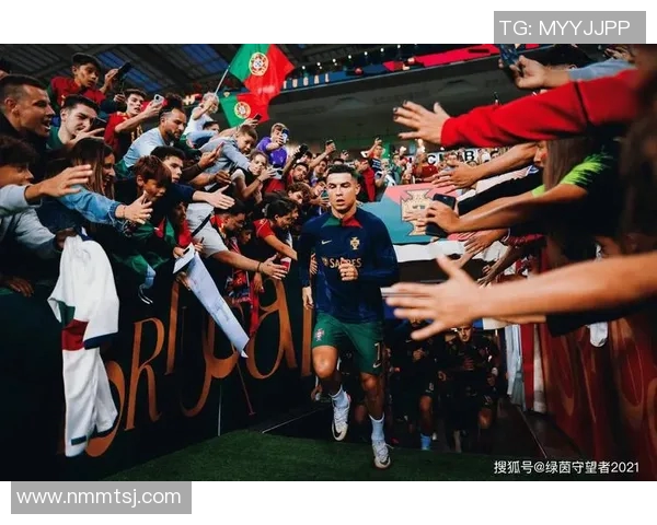 足球明星C罗球衣经典瞬间回顾与背后故事分享